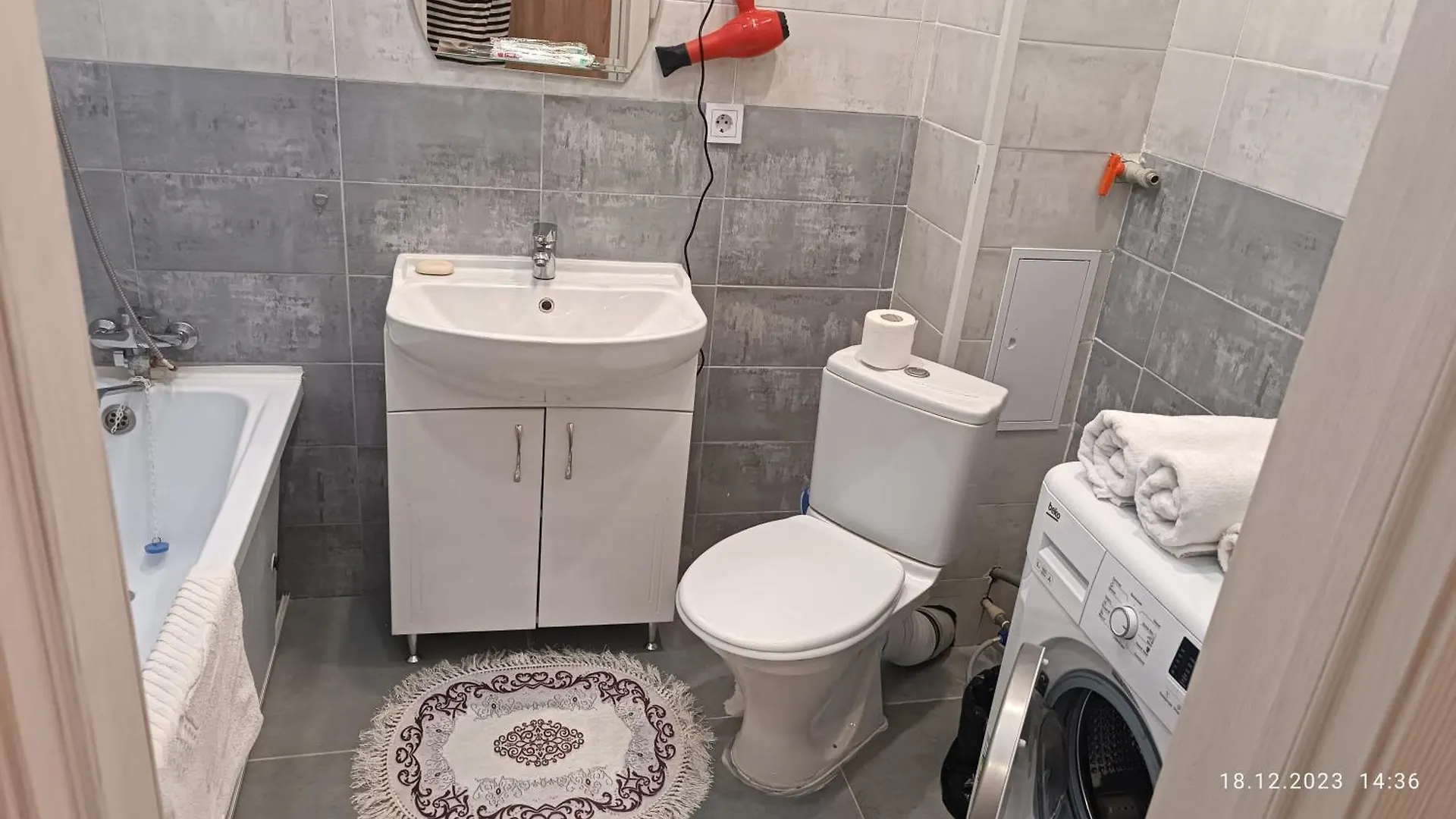Евродвушка Посуточно В Жк Алпамыс Apartment Nur-Sultan  Nur-Sultan (Astana)